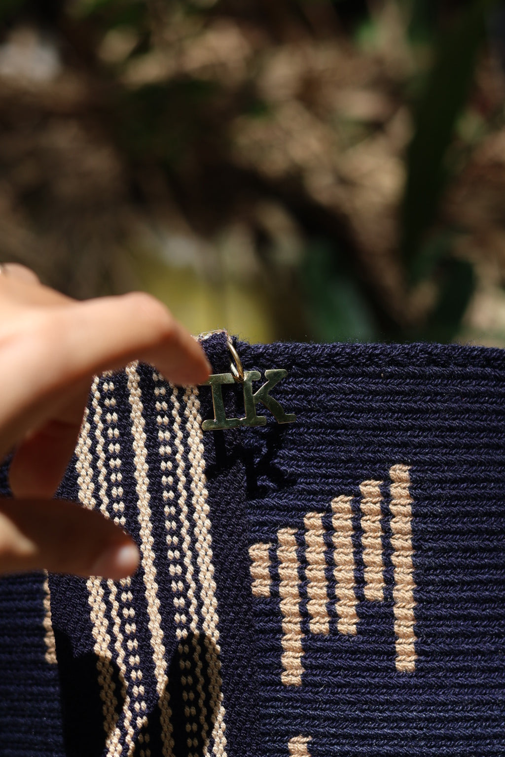PALANACHI estrellada | Navy Wayuu Tote Bag - Curated by Nathalia Ojeda
