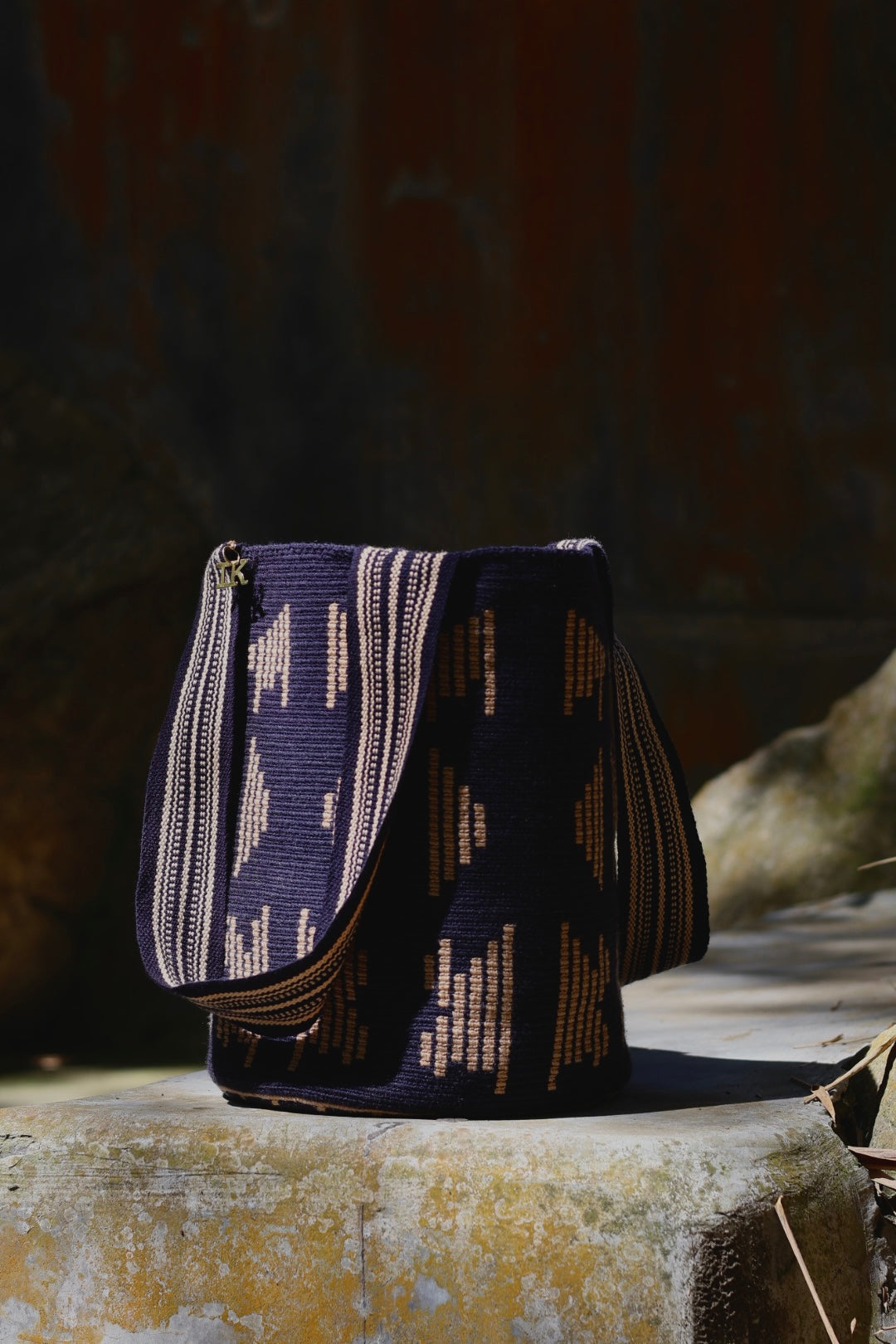 PALANACHI estrellada | Navy Wayuu Tote Bag - Curated by Nathalia Ojeda